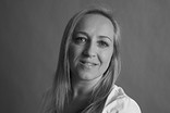 Michaela, 40, Flugbegleiterin Michaela, 40, Flugbegleiterin