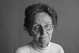Elli, 84, Schneiderin i.R. Elli, 84, Schneiderin i.R.